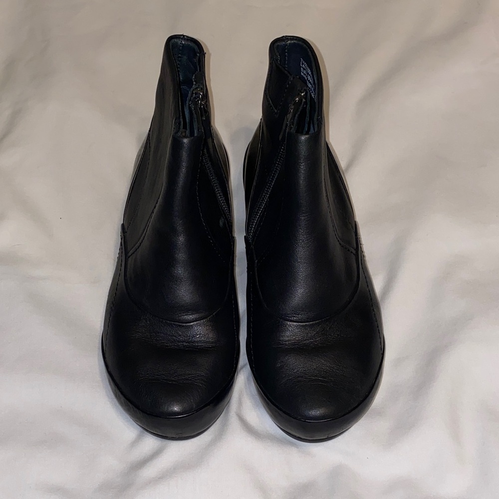 Dansko Black Leather Ankle Boots – Size 37 (US 6.5–7)